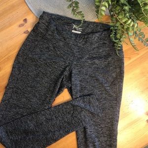 Old navy grey striped workout leggings
